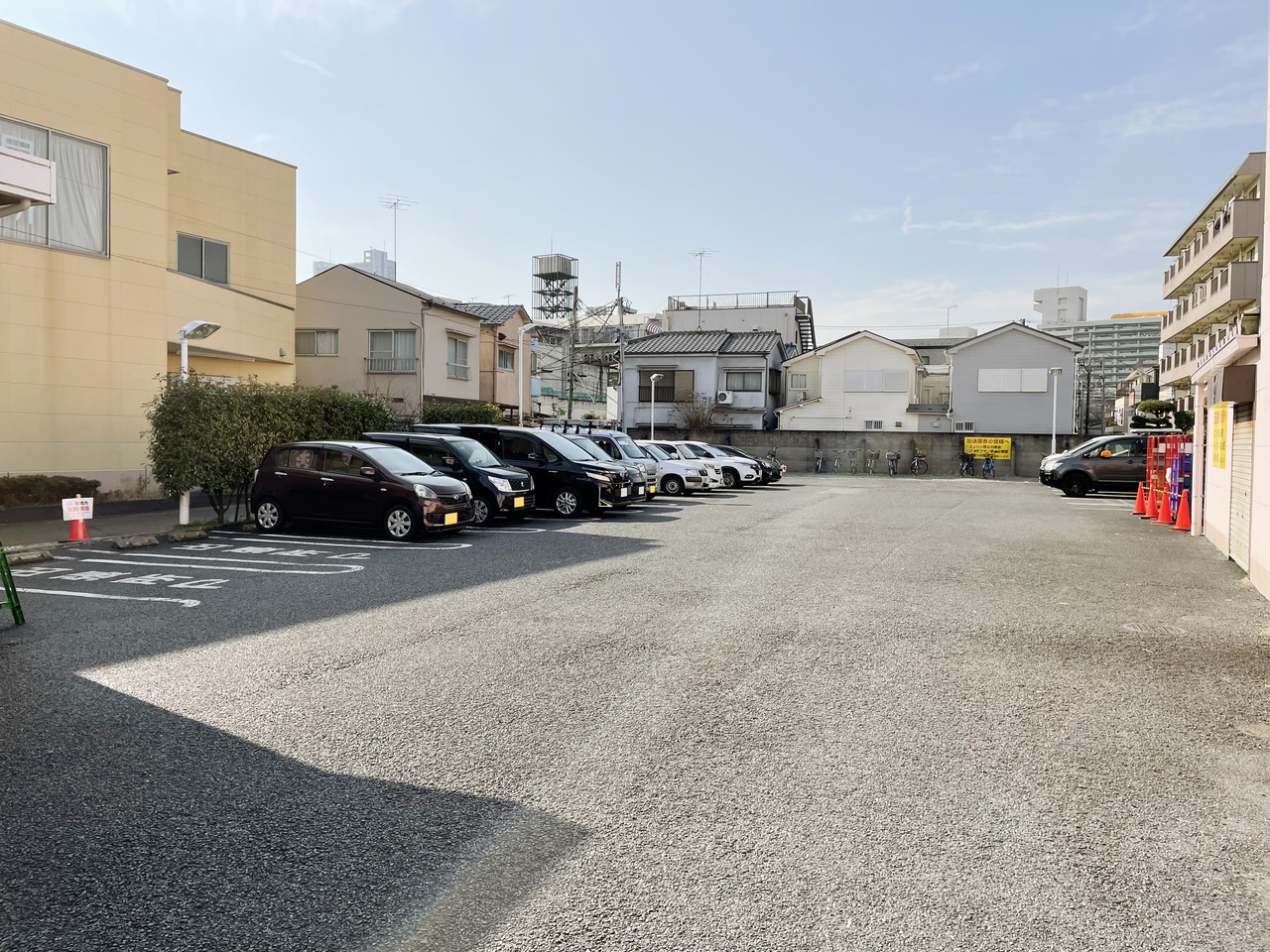 墨田区隅田　カルミアデンタルクリニックの駐車場
